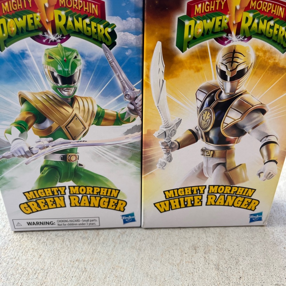 Mighty Morphin Power Rangers White & Green Ranger Figures 30th Anniversary 2023